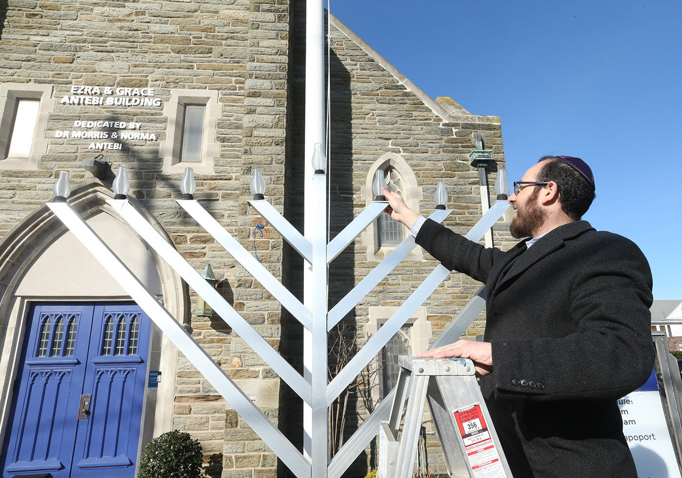 Light the menorah